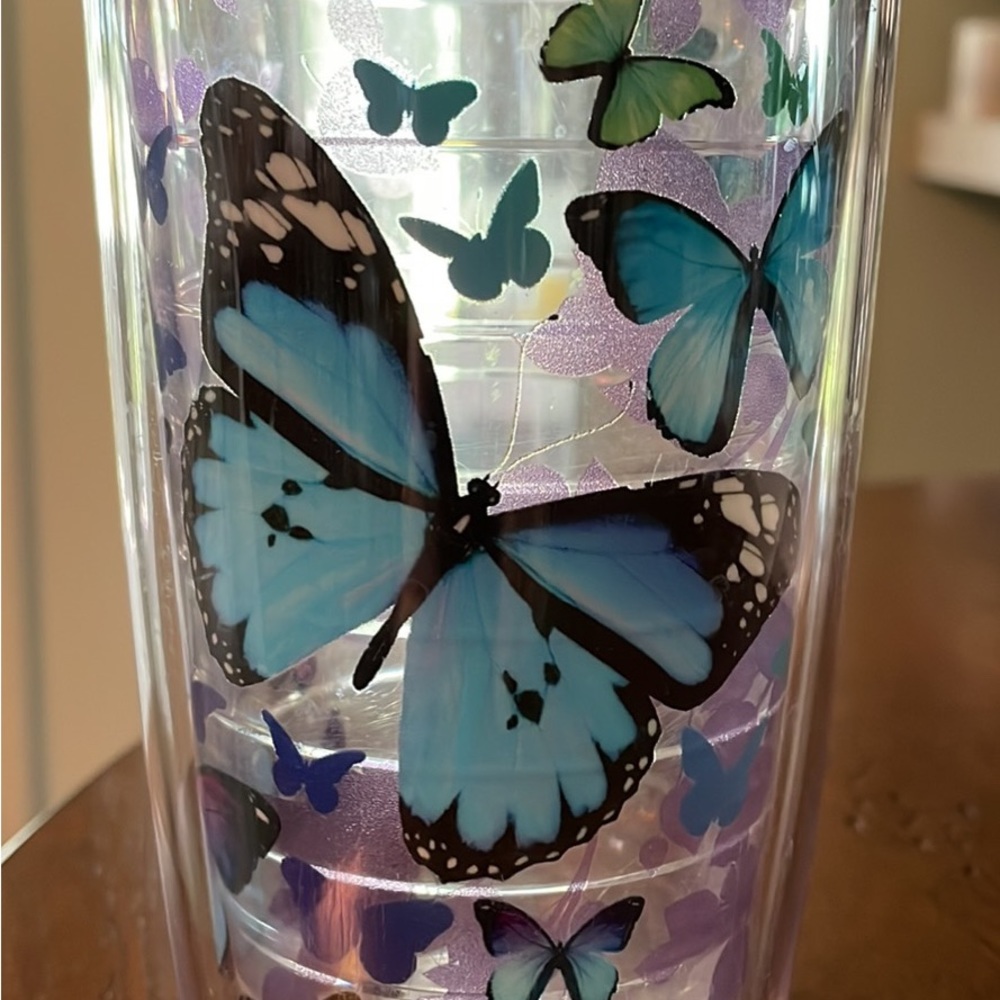 16 ounce Tervis Tumbler with lid